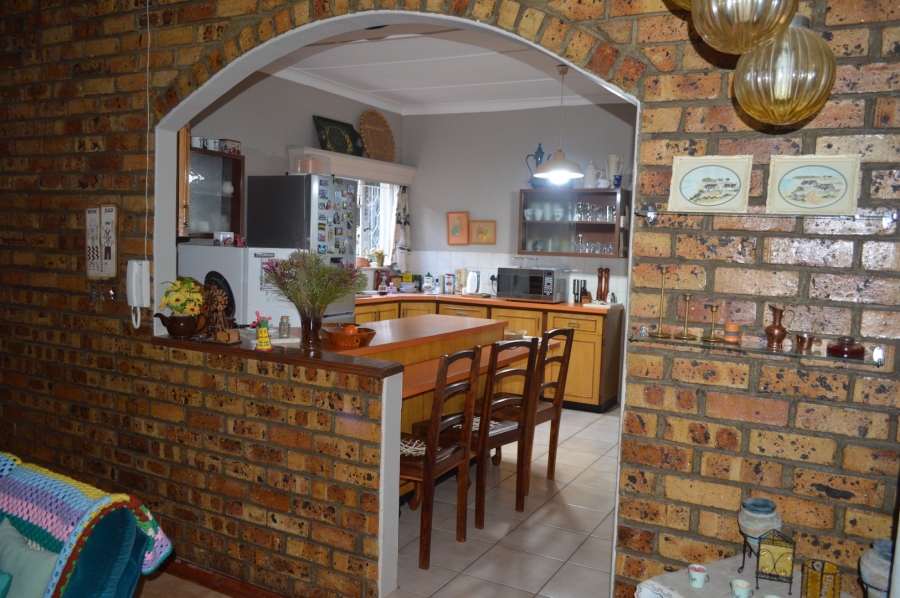 4 Bedroom Property for Sale in La Hoff North West